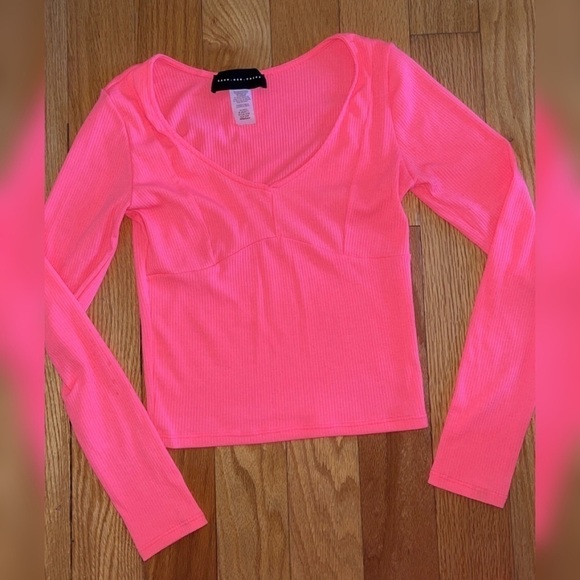 PINK Top - Picture 1 of 2